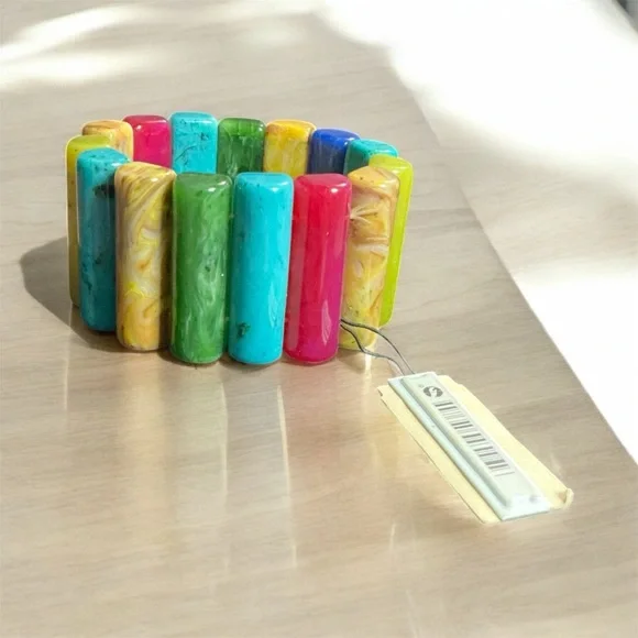 Vintage Lucite Multicolor Bracelet - Picture 2 of 2